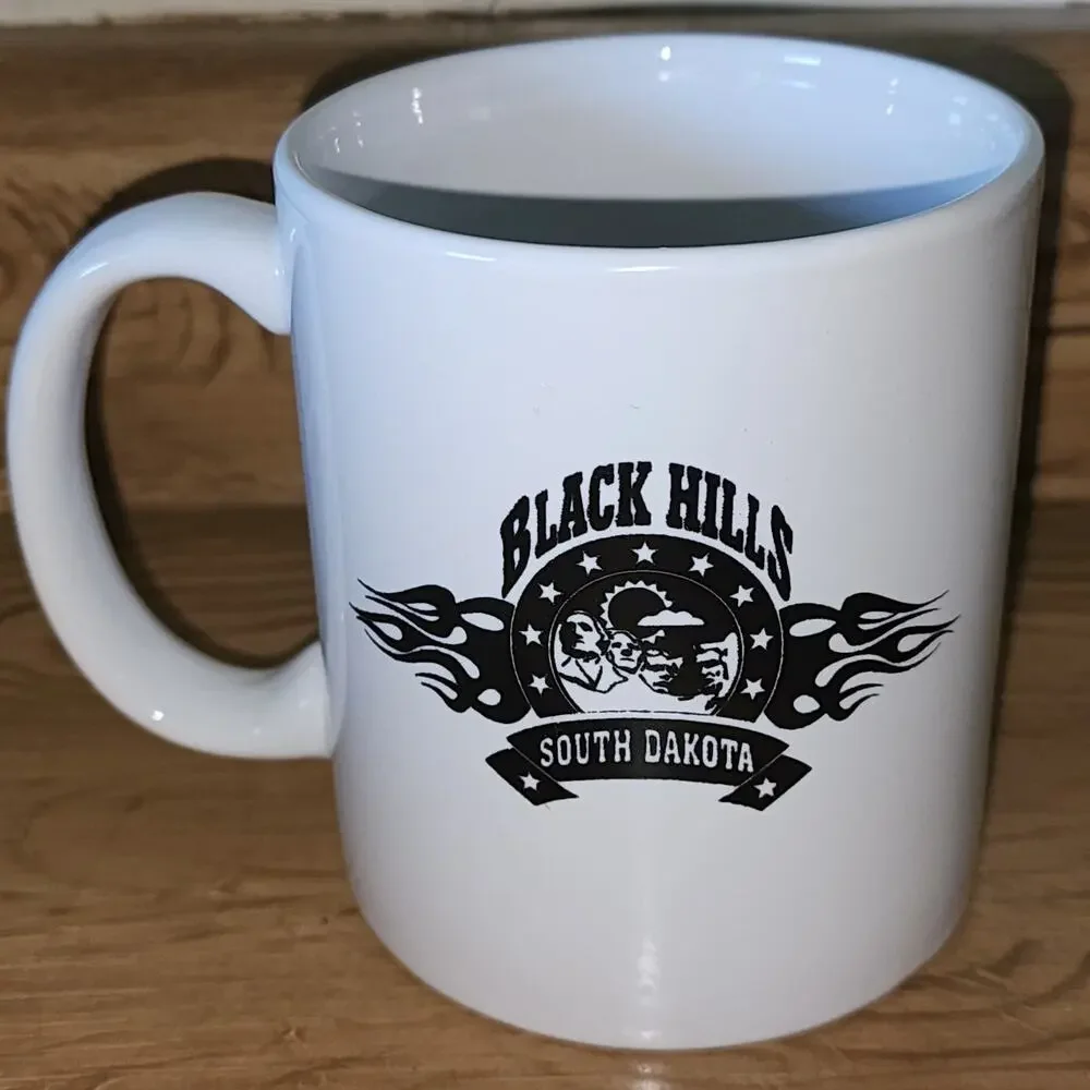Vintage Black Hills South Dakota Mt. Rushmore Souvenir Coffee Mug White & Black